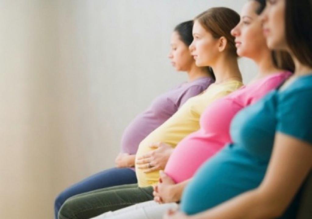 Вздутие живота при беременности: почему появляется метеоризм на ранних и поздних сроках?