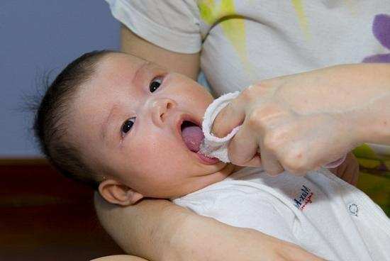 гигиена полости рта у новорожденных