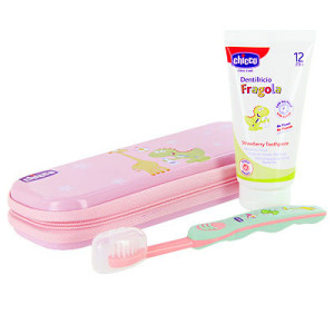 Что подарить ребенку на 1 год. Набор для чистки зубиков