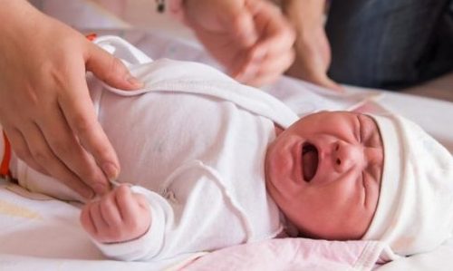 Глисты у грудничка: симптомы и лечение у новорожденных и детей до годовалого возраста