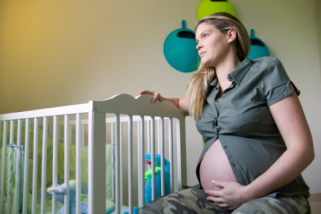 Как быстрее родить: что нужно делать, чтобы ускорить наступление схваток и родов?