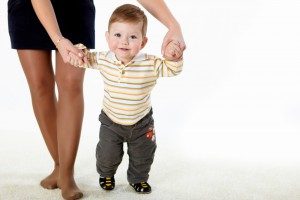 Как быстро научить ребенка ходить