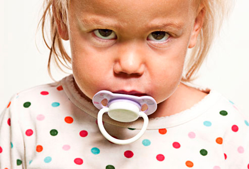 Как отучить ребенка от пустышки?