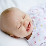 Почему плачут новорожденные дети