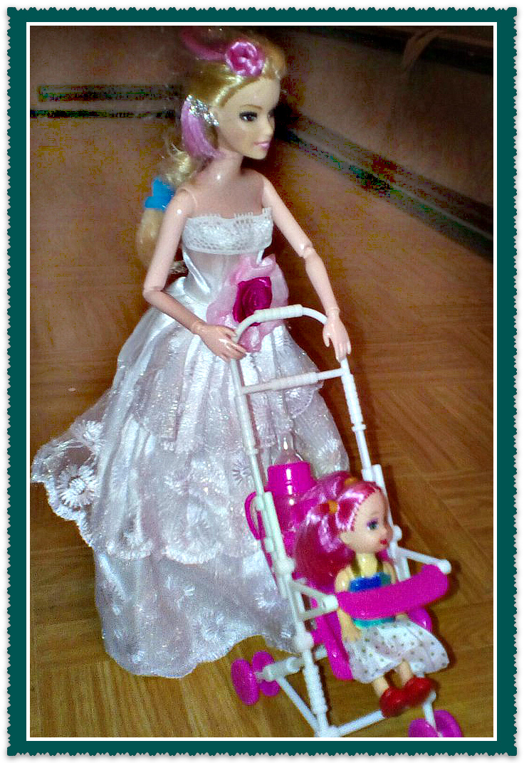 подарок девочке на день рождения кукла Барби с ребенком