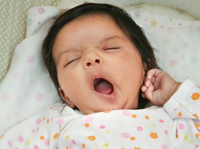 Сколько должен спать ребенок в 2 месяца