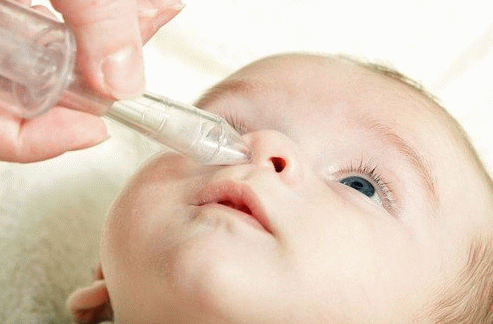 Как правильно закапывать капли в нос новорожденному