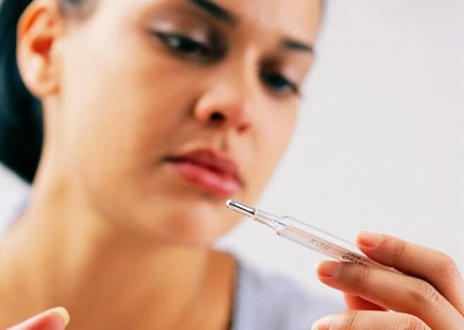 Температура после родов: почему поднимается через неделю и что делать?