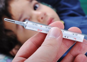 Деринат Высокая температура у ребенка после прививки АКДС: норма или осложнение? 