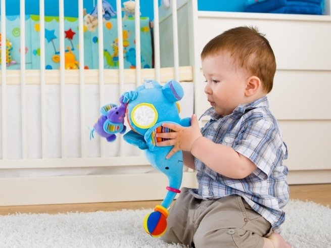 Что должен уметь ребенок в 1,5 года: развитие в 1 год 6 месяцев, питание, игры