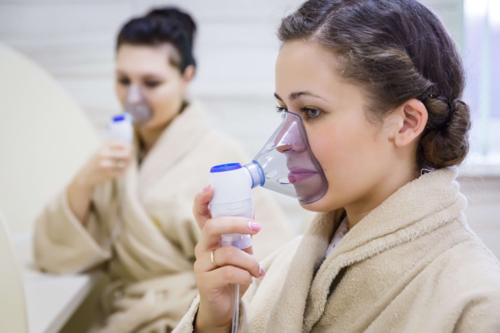 Ингаляции при беременности: можно ли делать процедуру от кашля и насморка при помощи небулайзера?