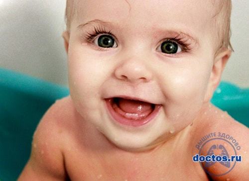 Кашель при прорезывании зубов у детей до года — может ли быть и сопровождаться соплями, что делать?