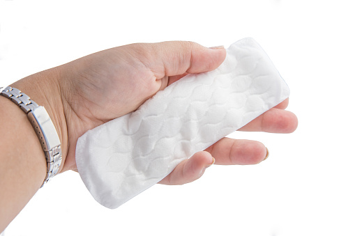 Месячные после родов: когда начинаются при грудном и искусственном вскармливании, сколько дней идут?