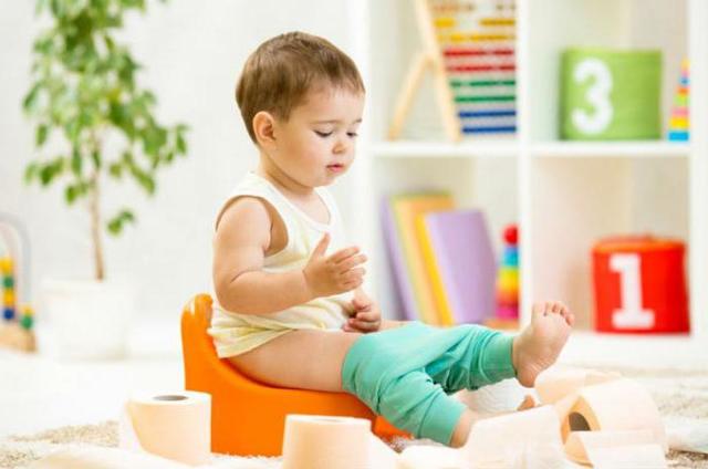 Понос со слизью у ребенка: частый стул с температурой и другими симптомами