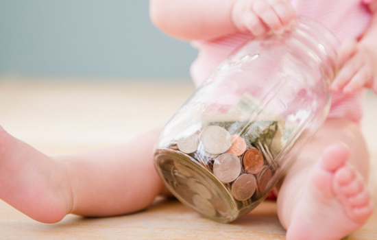 Ребенок проглотил монету: что делать и как помочь малышу?