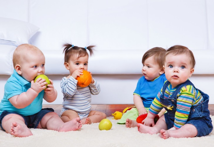 В каком возрасте лучше отдавать ребенка в детский сад, ясли: со скольки берут?