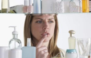 Как женщины выбирают косметику