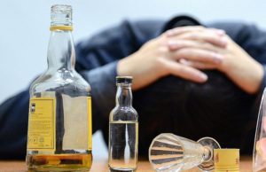 Алкоголизм: признаки, последствия, лечение и профилактика