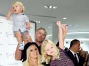 Двое детей подряд! Спирс, Фокс, Михалкова и другие звезды, родившие погодков