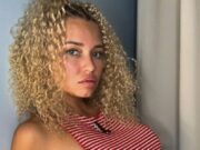 Все проплачено? Нюша, Алсу и другие «папины дочки» из богатых семей