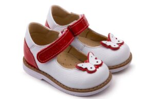 Выбираем качественную детскую обувь