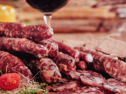 Что необходимо для приготовления колбасы в домашних условиях