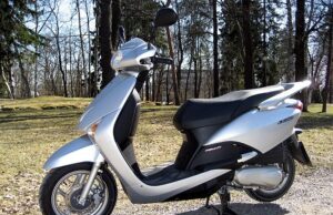 Ремонт и обслуживание скутера Хонда