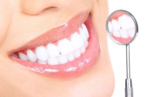 Как сохранить красивую и здоровую улыбку на долгие годы?