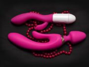 Товары для взрослых: разновидности, особенности выбора