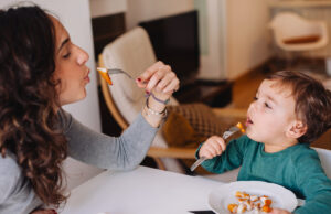 Как найти няню? Требования, которым она должна соответствовать