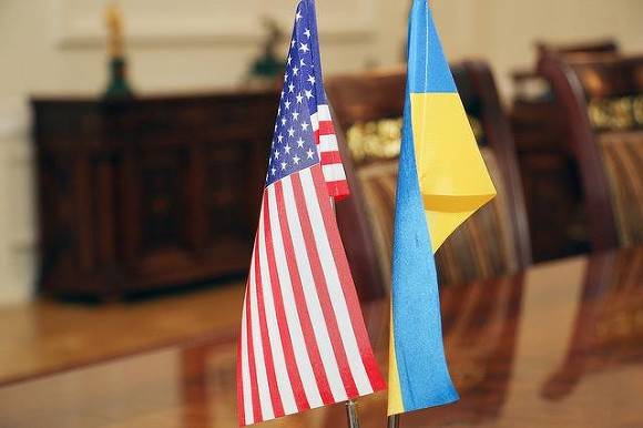 Помощница госсекретаря США перед визитом в Москву заехала в Киев