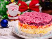 Селедка под шубой на Новогоднем столе: как ее приготовить?