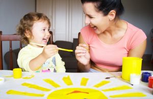 Няня для ребенка: что учесть при выборе?