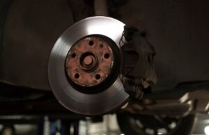 Этапы замены задних тормозных колодок