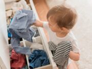 Аккуратность и стиль: как научить ребенка любить свою одежду?