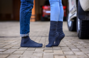 Анатомический комфорт vs модный принт: как найти баланс в выборе носков