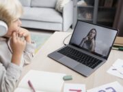 Логопед-дефектолог онлайн для ребенка: как найти специалиста и начать занятия в школе «Тетрика»