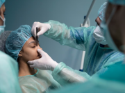 Пластическая хирургия: новая парадигма здоровья и красоты в современном мире